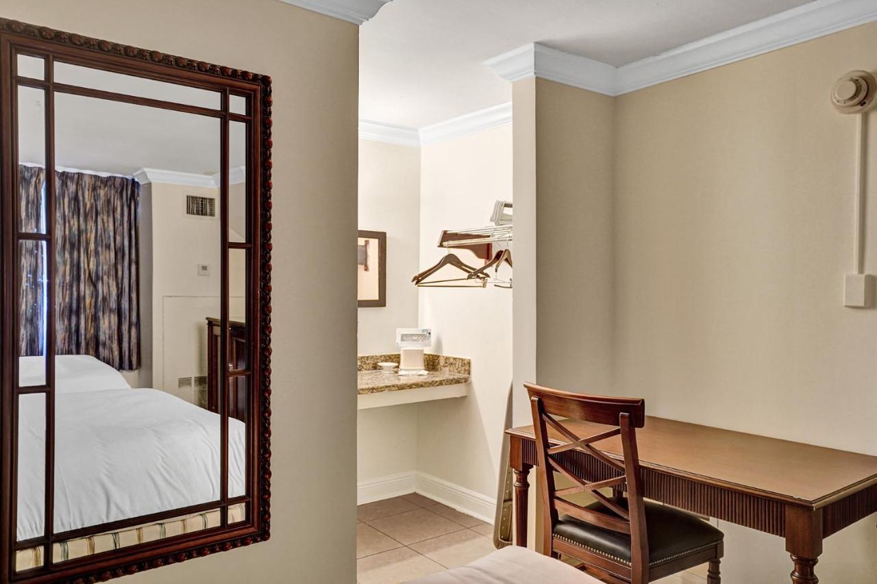 Fort Lauderdale Grand Hotel מראה חיצוני תמונה