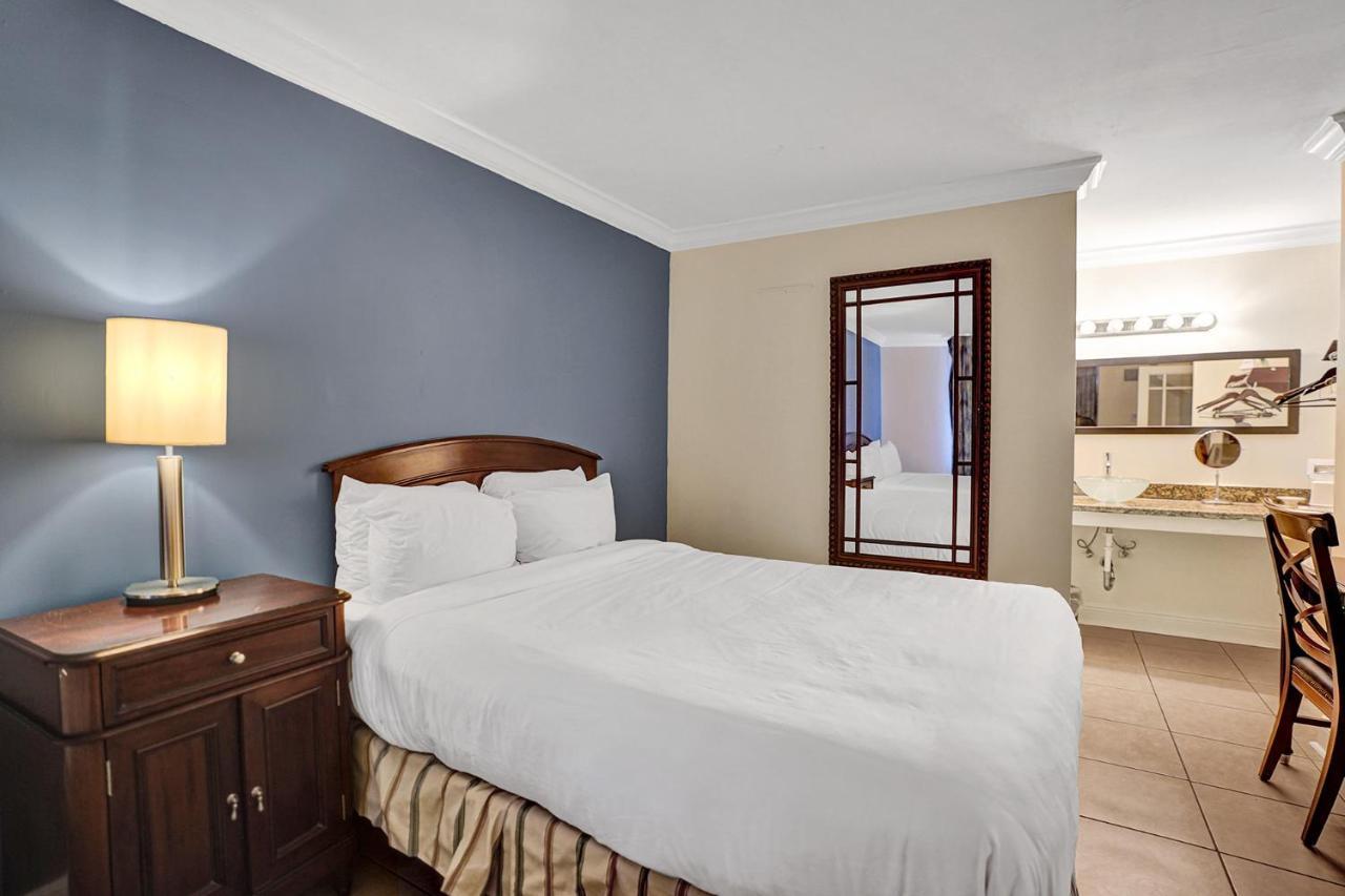 Fort Lauderdale Grand Hotel מראה חיצוני תמונה