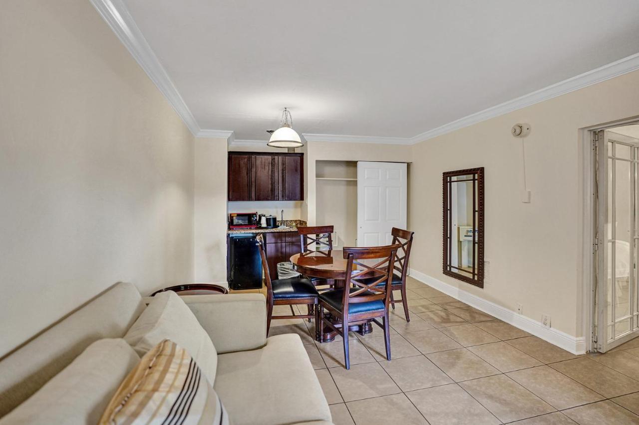 Fort Lauderdale Grand Hotel מראה חיצוני תמונה