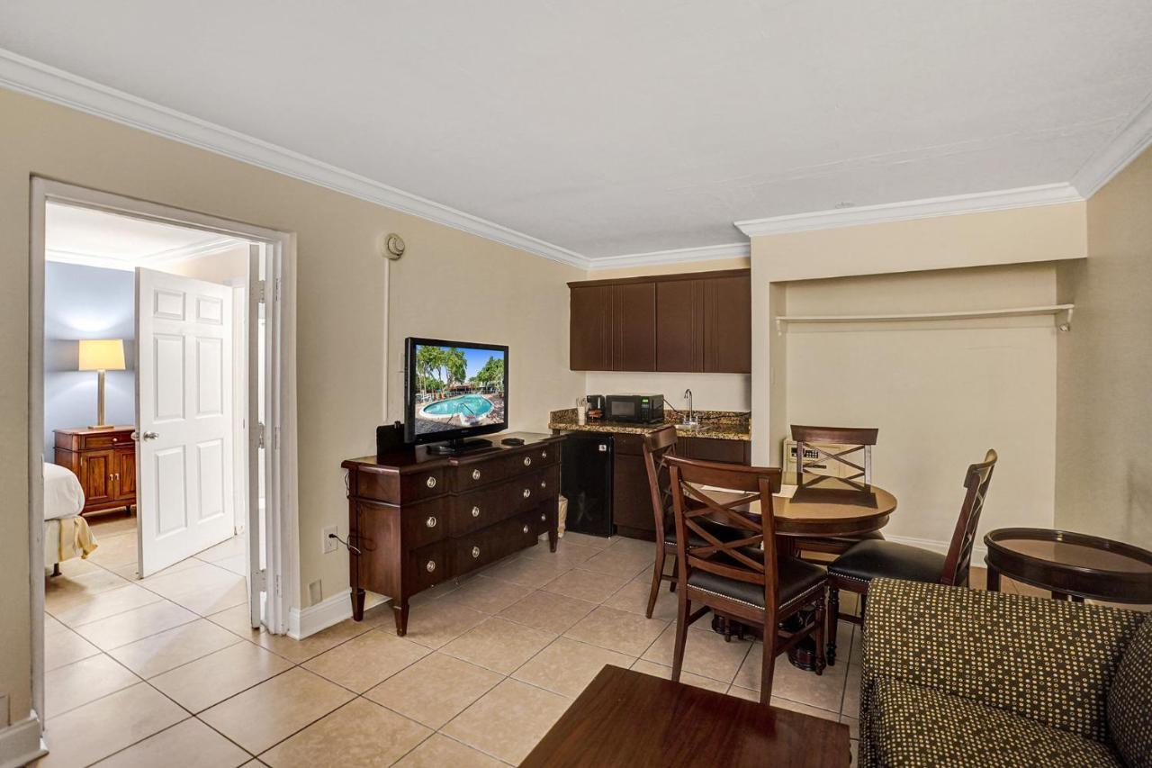 Fort Lauderdale Grand Hotel מראה חיצוני תמונה