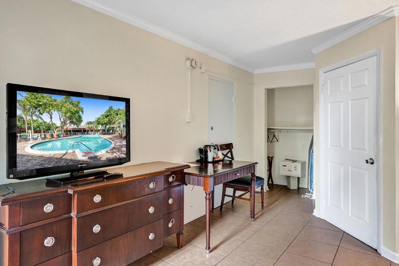 Fort Lauderdale Grand Hotel מראה חיצוני תמונה