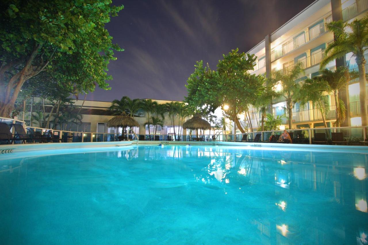 Fort Lauderdale Grand Hotel מראה חיצוני תמונה
